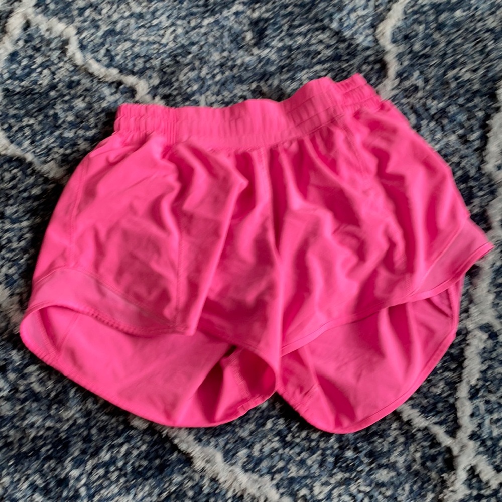 lululemon hotty hot shorts “4